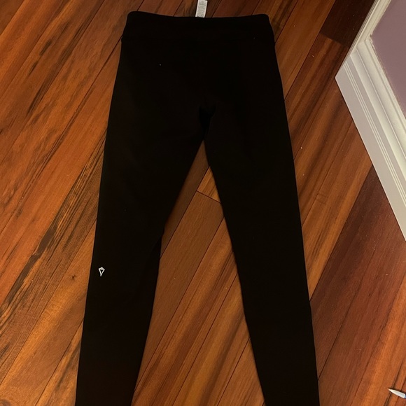 Reversible Ivivva leggings - Picture 3 of 6